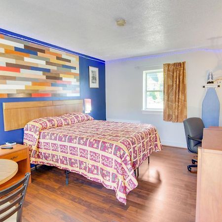 Scottish Inns Collinsville - Martinsville Exteriör bild